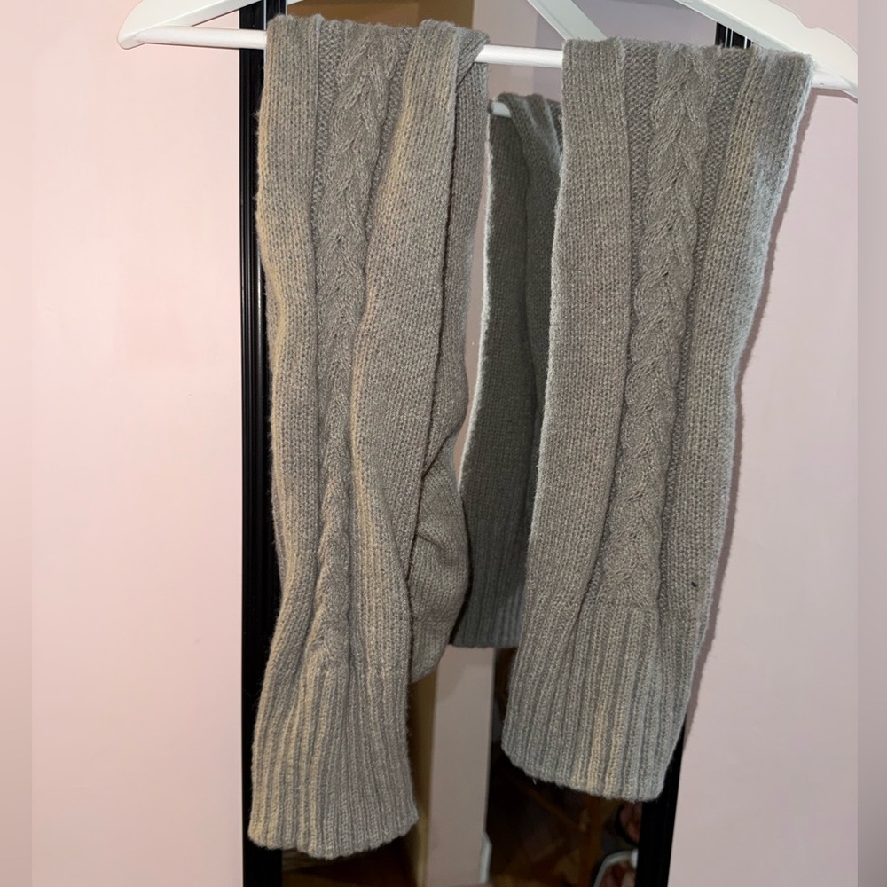 Thigh-High Lounge Socks - Picture 2 of 2